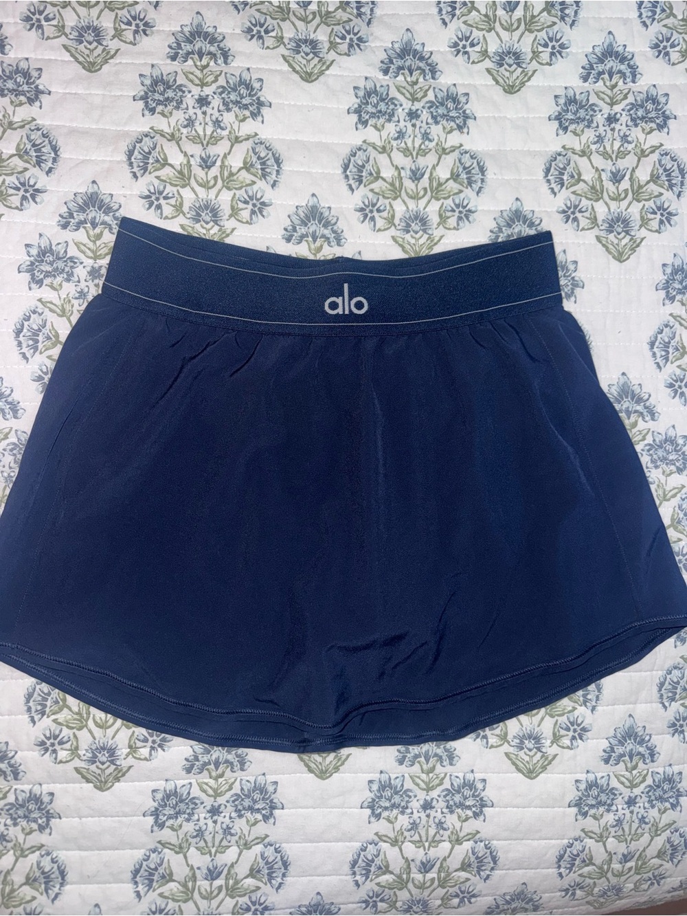 Navy blue alo matchpoint tennis skirt